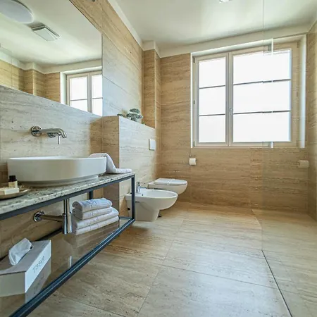 Wellness Pivovar Monopol מלון