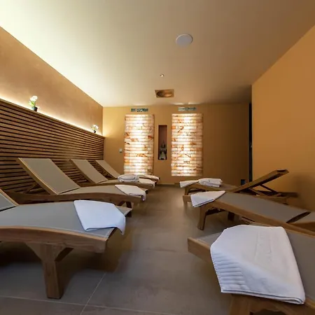 فندق Wellness Pivovar Monopol 4*