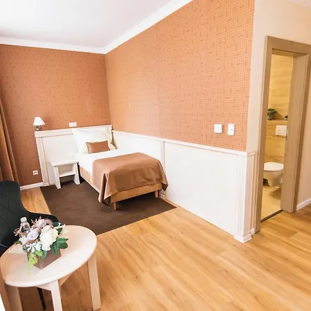 Wellness Pivovar Monopol فندق 4*