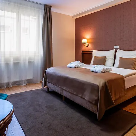 Wellness Pivovar Monopol 4* 特普利采